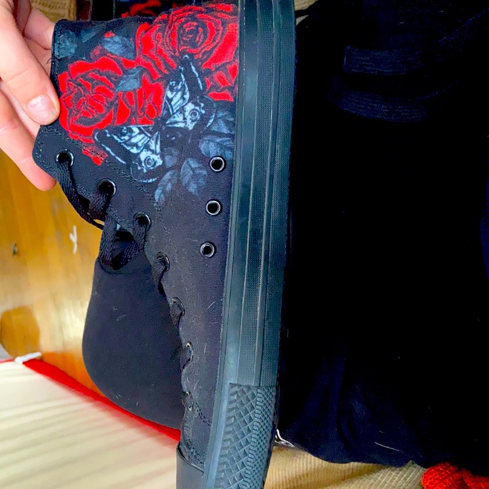 Butterfly and rose detailed shoes size 14 in men’s